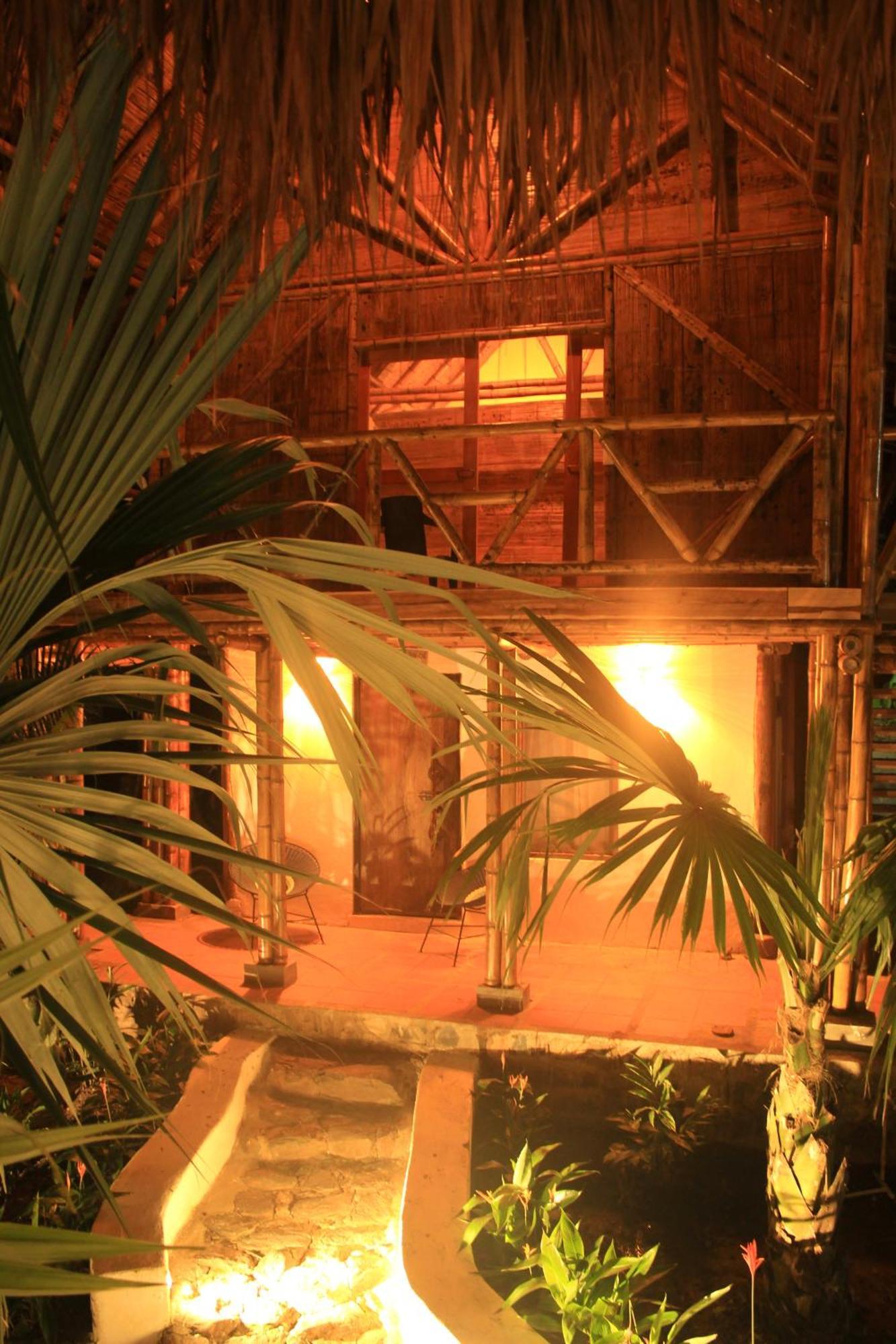 Hierba Buena Eco Hostel エル・ザイノ エクステリア 写真