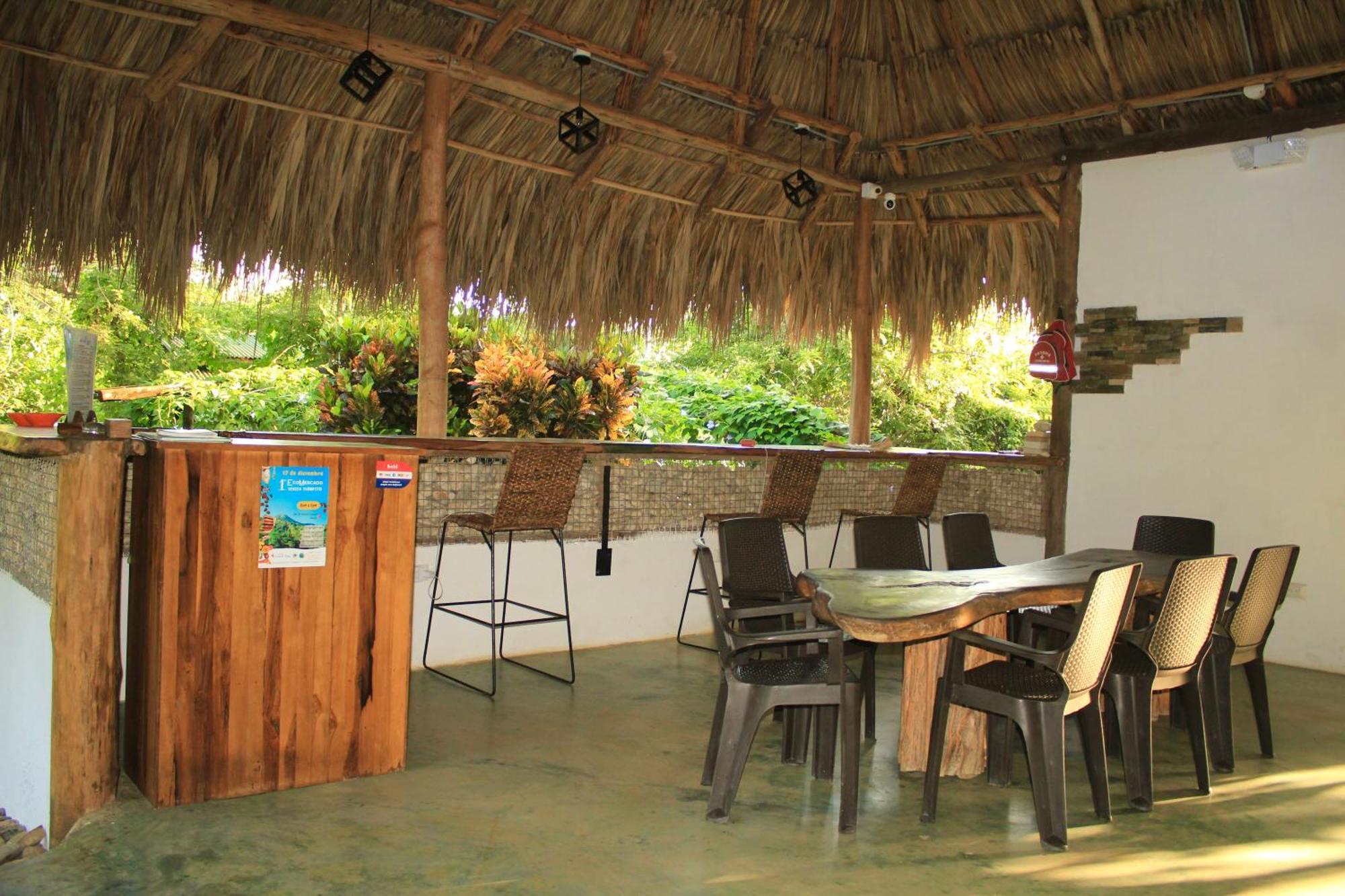 Hierba Buena Eco Hostel エル・ザイノ エクステリア 写真